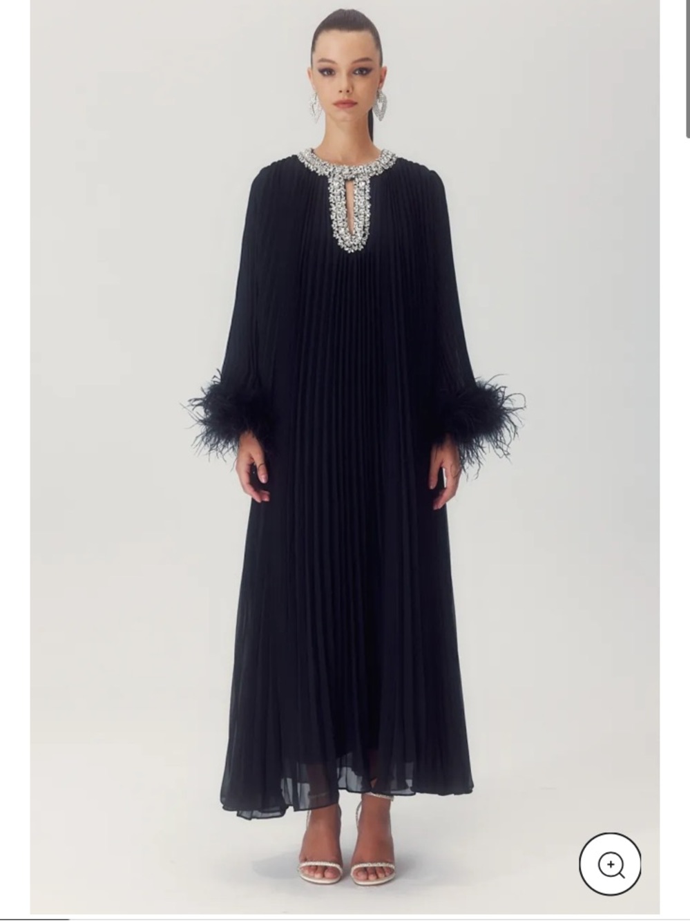 Sunfere women’s Black Pleated Maxi Dress Crystals and Feather Cuffs new size s